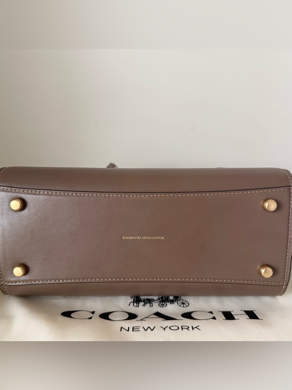 Coach ReLoved Broome Carryall - Picture 10 of 11